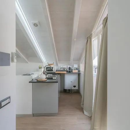 Sky By Rent Apartment