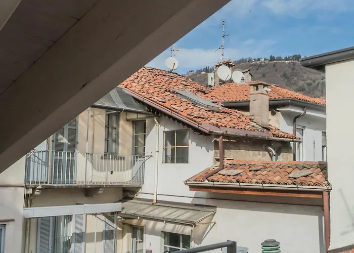 Sky By Rent * Como