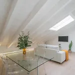 Sky By Rent * كومو